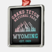 グランドテトン国立公園ワイオミングUSAグラデーション メタルオーナメント (左)