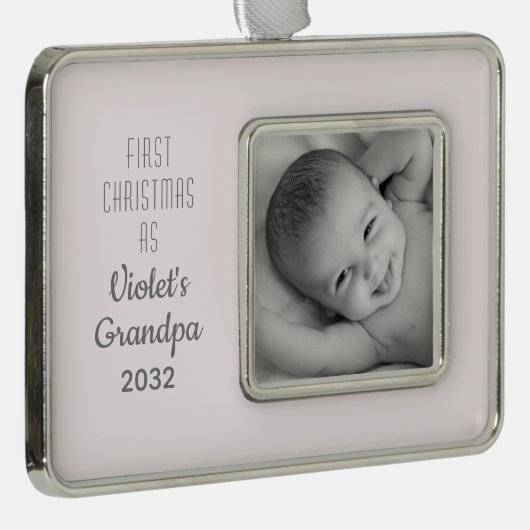グランドパのクリスマスパーソナライズされた第1回名写真 シルバープレートフレームオーナメント (右)