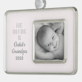 グランドパのクリスマスパーソナライズされた第1回名写真 シルバープレートフレームオーナメント (左)