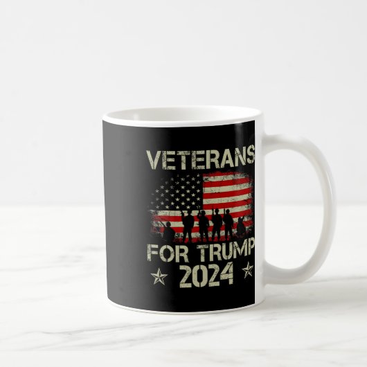 グランドパ退役軍人トランプ2024米国国旗4日 コーヒーマグカップ (右)