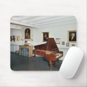 グランドピアノが付いている部屋の眺め マウスパッド (マウス)