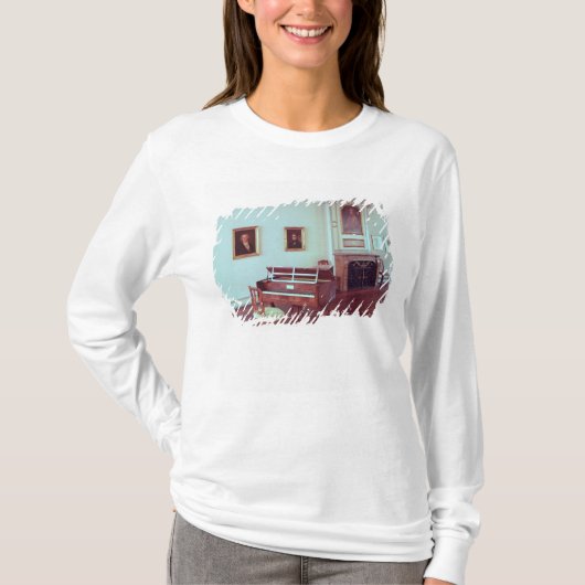 グランドピアノが付いている部屋の眺め Tシャツ (正面)