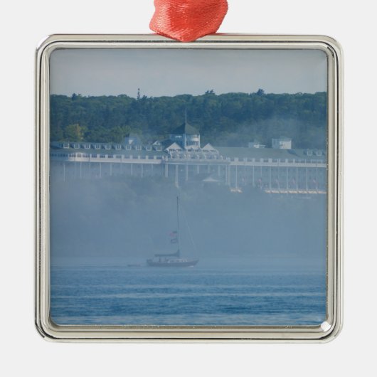 グランドホテルスルーザフォグ メタルオーナメント (正面)