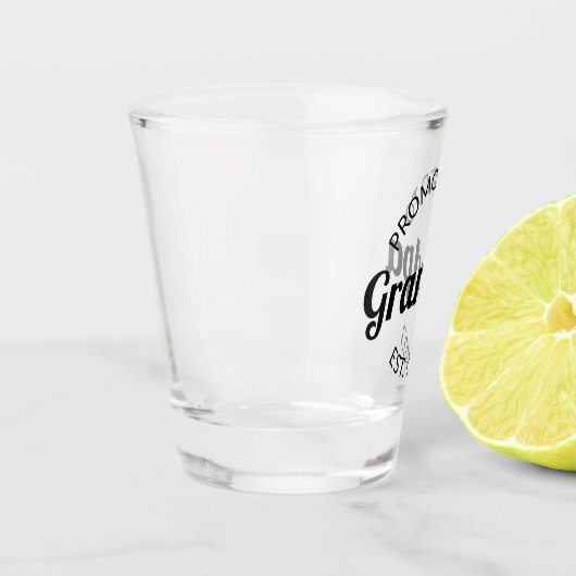 グランパエストに昇進。2022 I ショットグラス (左)