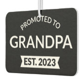 グランパエストに昇進。2023 II カーエアーフレッシュナー (左)