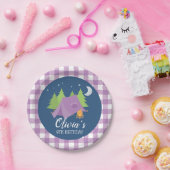 グランピングガールパープルテントキャンピングバースデーパーティー ペーパープレート (パーティー)