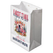 グランピング ラストトレイル ブライズメイド パーティー ウィークエンド ミディアムペーパーバッグ (正面アングル)