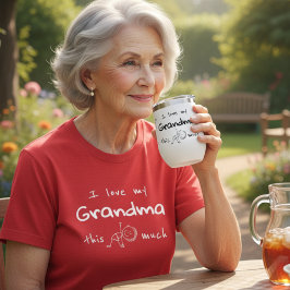 グランマ大好きタイポグラフィーデザイン Tシャツ