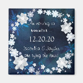 グリジーフローラリース冬の結婚式の日付を保存 マグネット (正面)