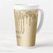 グリジー金ゴールドスパークルグリッタードリップス誕生日 カフェラテマグ (右アングル)