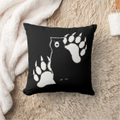 グリズリーベアと足跡グラフィックデザイン クッション (ブランケット)