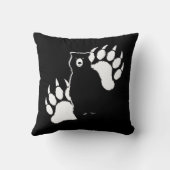 グリズリーベアと足跡グラフィックデザイン クッション (裏面)