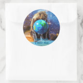 グリズリーベアハグリングプラネットアースの日 ラウンドシール (バッグ)