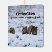 グリズリーベアーズインスノーグランドテトン国立公園 セラミックオーナメント (左)