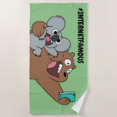 グリズ&ノムノーム – #InternetFamous ビーチタオル (正面)