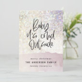 グリッターの上品なベビーはクリスマスの外で臆病だ (スタンド正面)