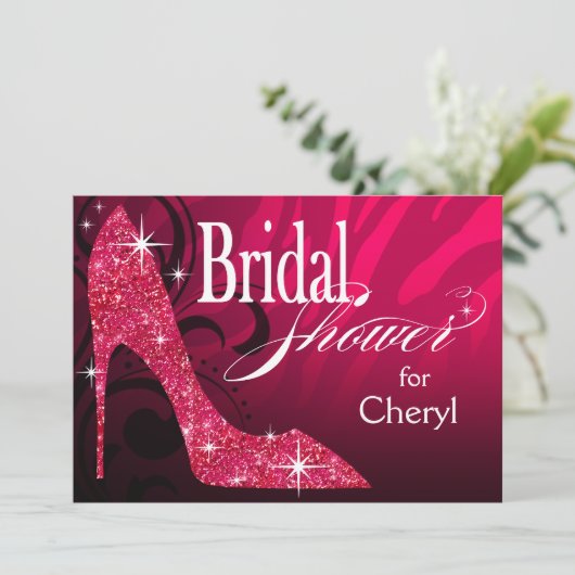 グリッターの小剣のシマウマのブライダルシャワーの暗い赤紫色 招待状 (スタンド正面)