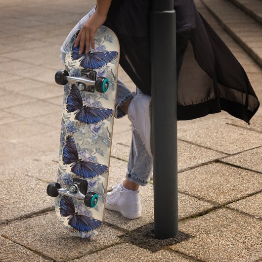 グリッターネイビーブルーバタフライ(フローラ背景) スケートボード