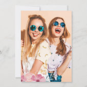 グリッターピンクフローラの水の色のスクリプトSweet 16 招待状 (裏面)