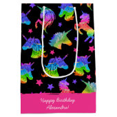 グリッターユニコーンレインボー（ファーストネーム付き）誕生日 ミディアムペーパーバッグ (裏面)