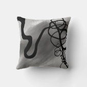 グリッド上：抽象芸術グレー、白黒 クッション (裏面)