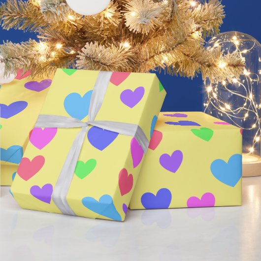 グリディングハート – 組み合わせパステルカラー、黄色 ラッピングペーパー (クリスマス)