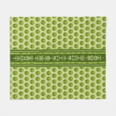 グリフにあなたの名前と可愛いグリーンエイリアンパターン フリースブランケット (正面(横))