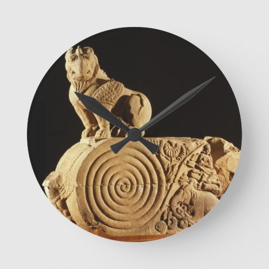 グリフィンとの淡黄色の砂岩architrave、Sanchi、MP ラウンド壁時計 (正面)