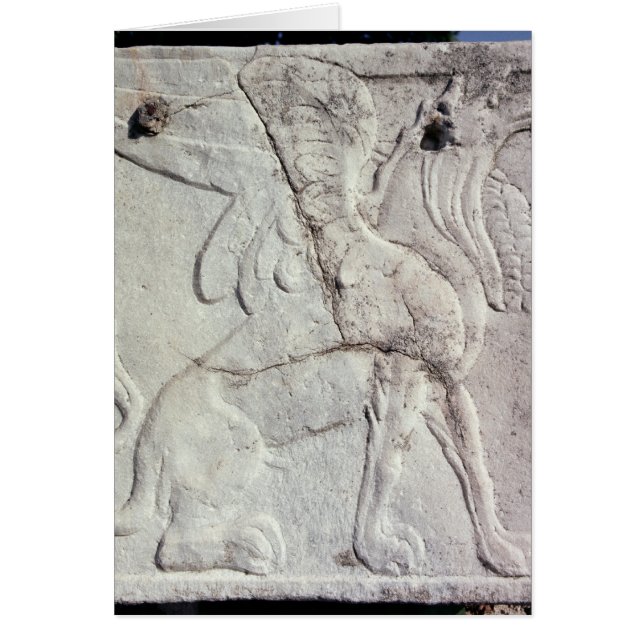 グリフィンの切り分けられたレリーフ、浮き彫りの葬儀の壷 (正面)