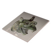 グリフィンの頭部、大がまの付属品の片、f タイル (側面)