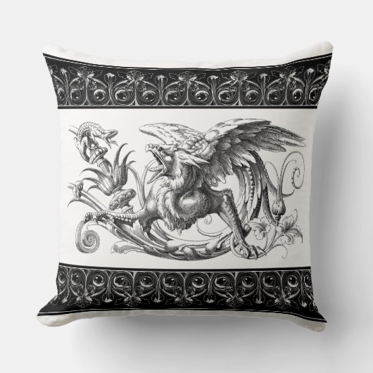 グリフィ王室のン クッション (正面)