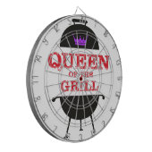 グリルのクイーンズパープルクラウンレッド ダーツボード (正面左)