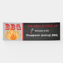 グリルは年次BBQの旗の上で発射されます