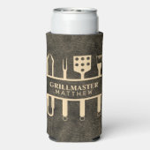 グリルマスターbbqレザーフェイク名前をカスタムするクラシック スリム缶クーラー (Seltzer裏面)