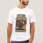 グリル軍曹 – BBQ、ビール&自由 Tシャツ (正面)