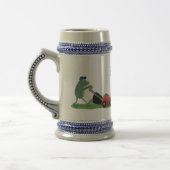 グリーンおもしろいカエルの芝刈り漫画 ビールジョッキ (左)