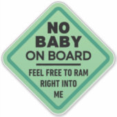 グリーンおもしろいベビーはボード上に大人の注意バンパー シール (正面)