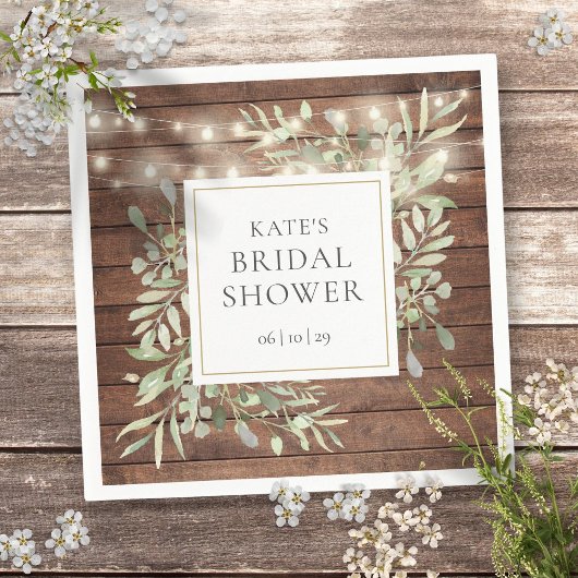 グリーンがかった木製のストリングライト ブライダルシャワー スタンダードカクテルナプキン