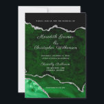 グリーンとシルバーグリッターアゲイト結婚ズ 招待状<br><div class="desc">エメエレガントラルドグリーンとシルバーのグリッター色でジオードの結婚式招待状をフェイク食い込んだ。</div>