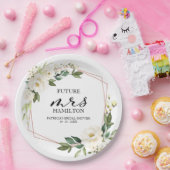 グリーンとジオメトリックなホワイトフラワーのウェディングシャワー ペーパープレート (パーティー)