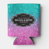 グリーンとピンクのフェイクグリッターカスタム文字 缶クーラー (正面)