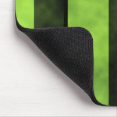 グリーンとブラックのストライプデザイン マウスパッド (コーナー)