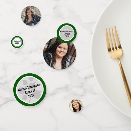 グリーンとホワイトの卒業お祝い コンフェッティ (グループ)