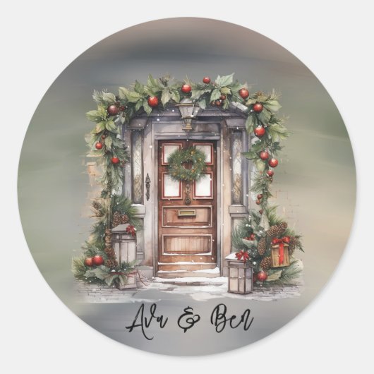 グリーンとレッドのベリーが飾られたドアのクリスマス ラウンドシール (正面)