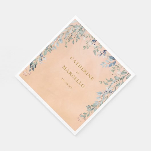 グリーンと花のカスケードが印象的なラスティックウェディング スタンダードランチョンナプキン (角)