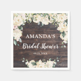 グリーンと葉の飾りが付いた素朴な木製のボヘミアンスタイルの白いバラ スタンダードカクテルナプキン