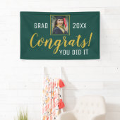 グリーンと金ゴールドのおめでとう2020年に卒業 横断幕 (インサイチュ)