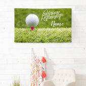 グリーンにボールを持つゴルフの幸せな退職 横断幕 (インサイチュ)