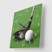 グリーンのゴルフクラブとゴルフボール スクエア壁時計 (傾斜)