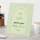 グリーンのストライプの抹茶ベビーシャワーのようこそ 台座サイン (インサイチュ)
